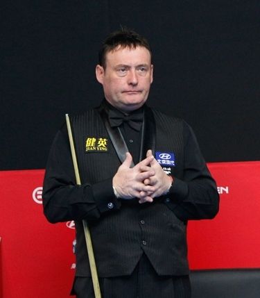 選手是否應 選手是否應