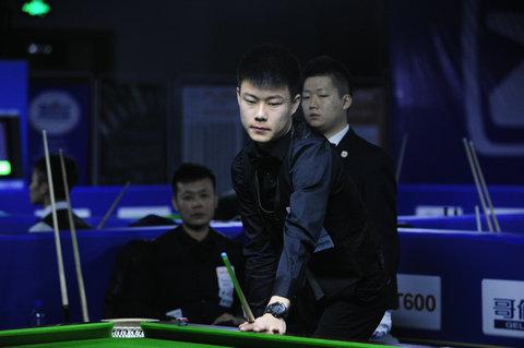 队氛围的打 队氛围的打